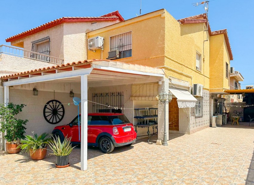 Resale - Townhouse - Cartagena - Los Nietos