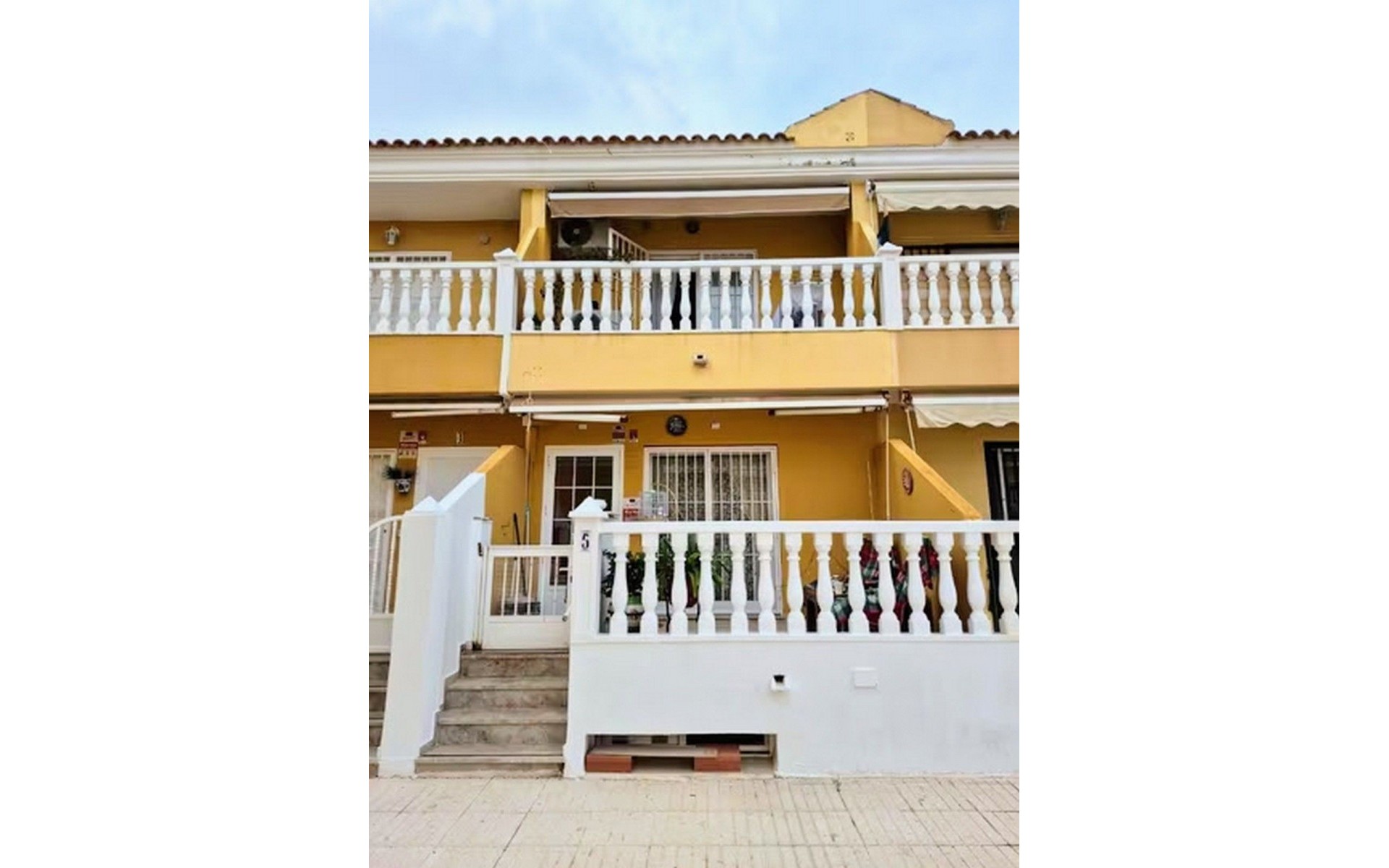 Resale - Townhouse - Cartagena - Los Nietos