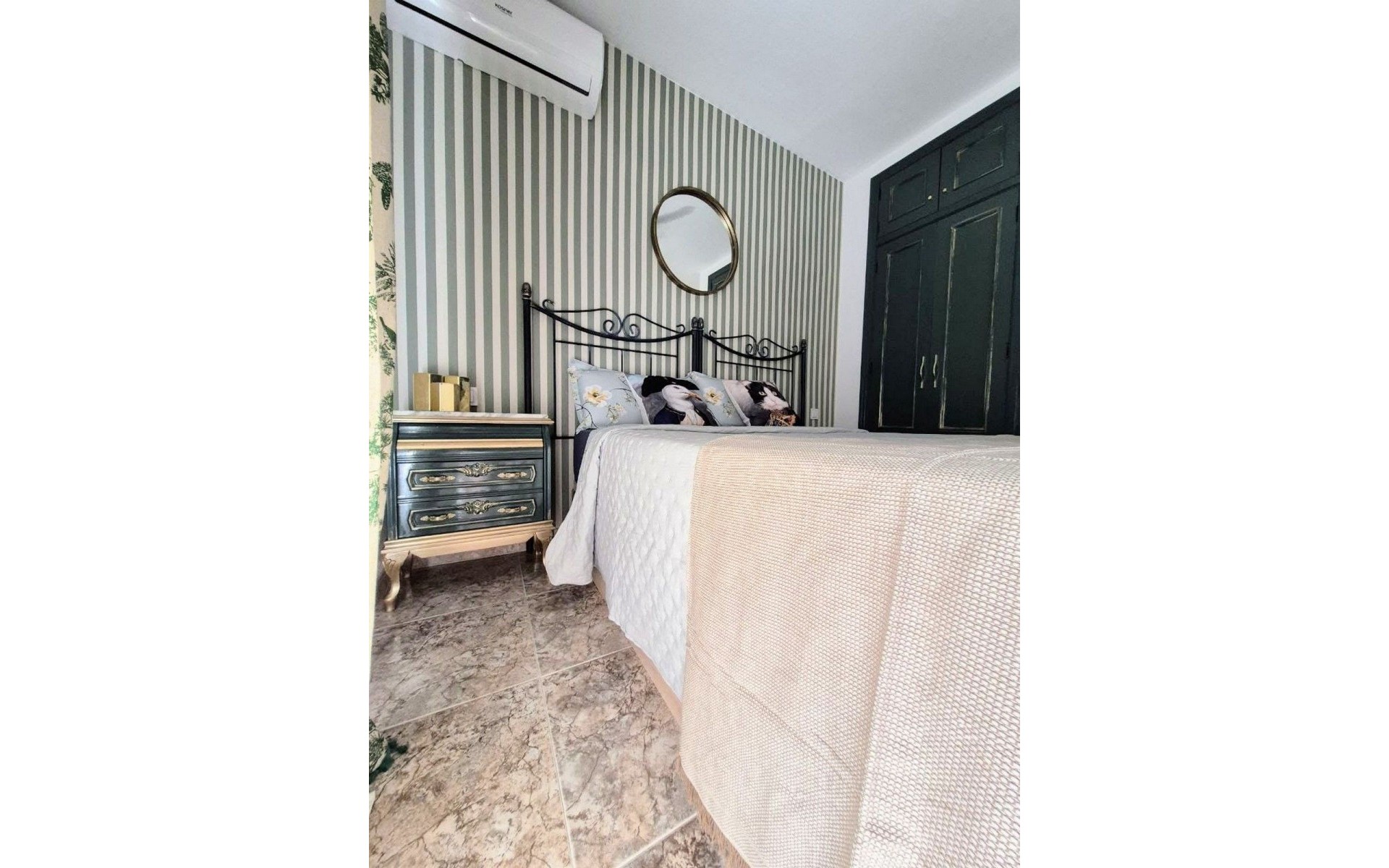 Resale - Townhouse - Cartagena - Los Nietos