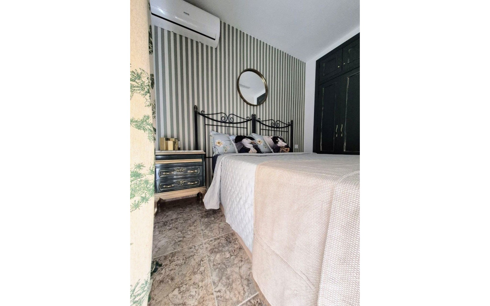 Resale - Townhouse - Cartagena - Los Nietos