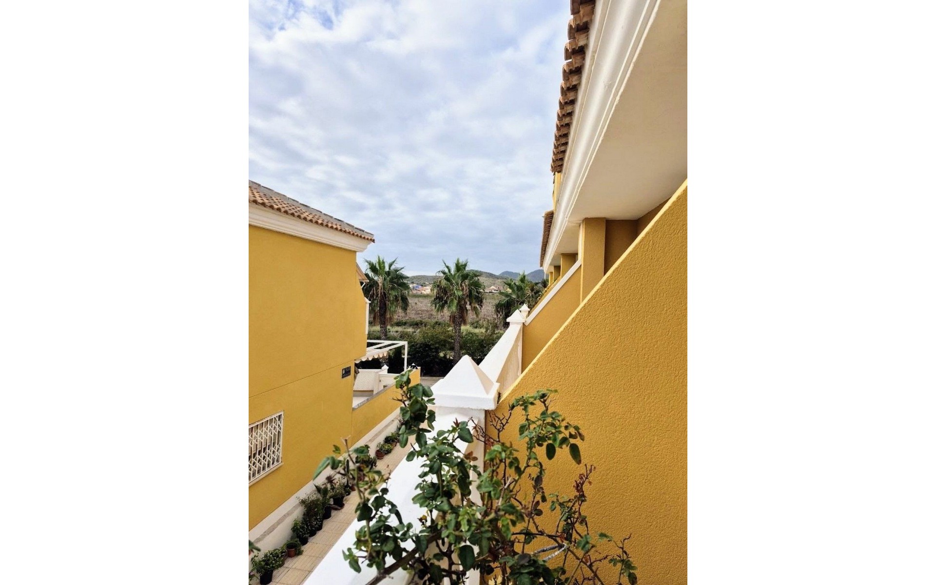 Resale - Townhouse - Cartagena - Los Nietos