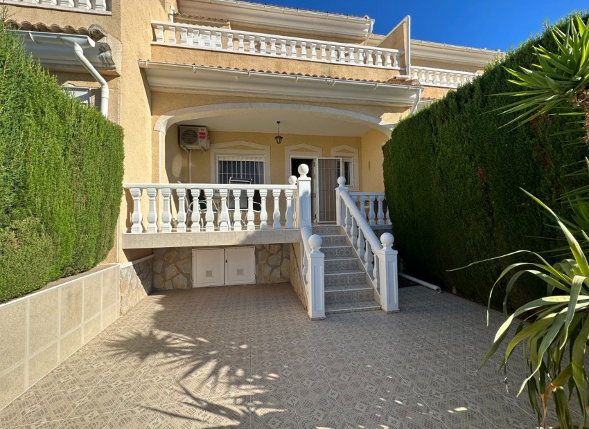 Resale - Townhouse - Ciudad Quesada - Doña Pepa