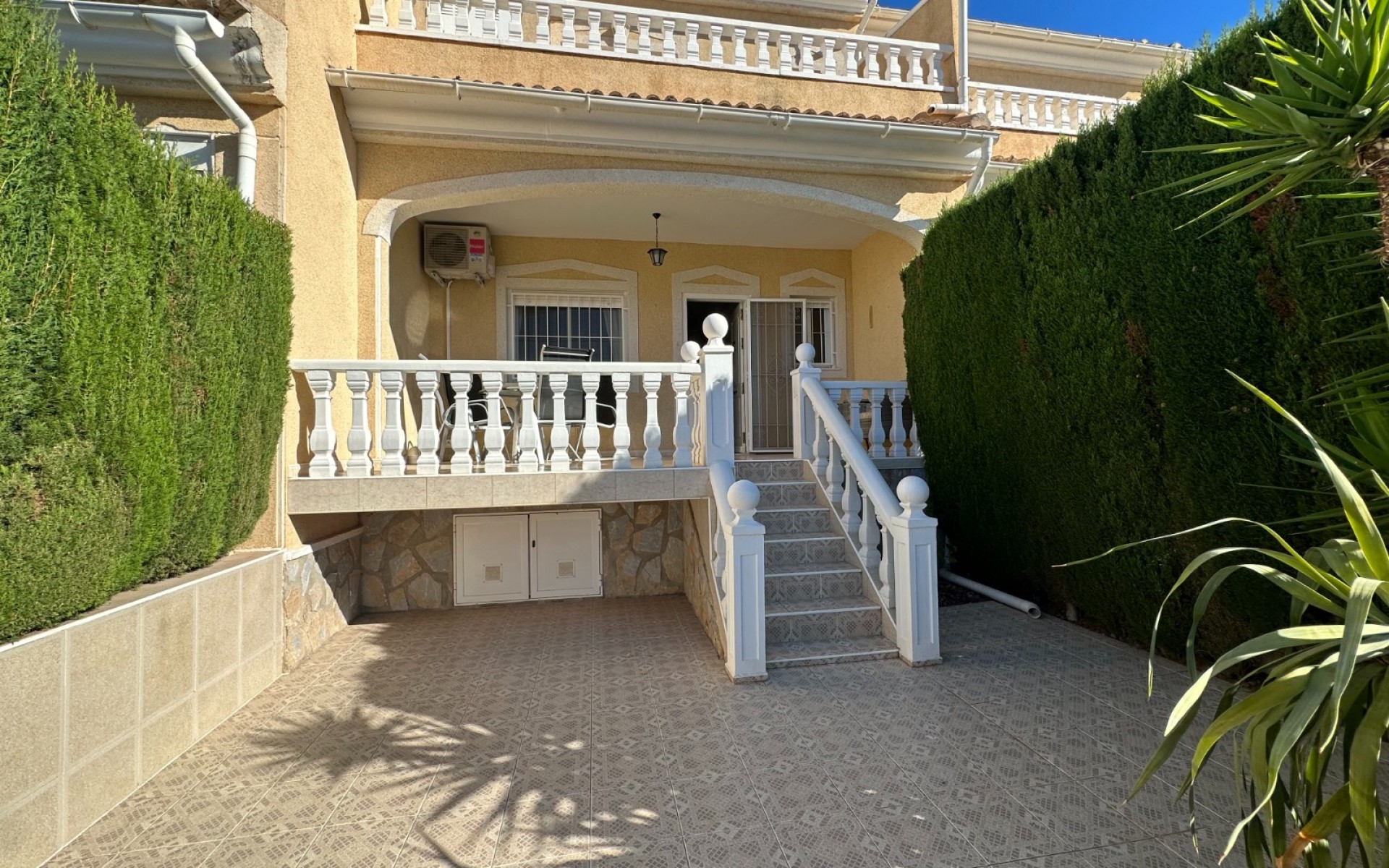 Resale - Townhouse - Ciudad Quesada - Doña Pepa