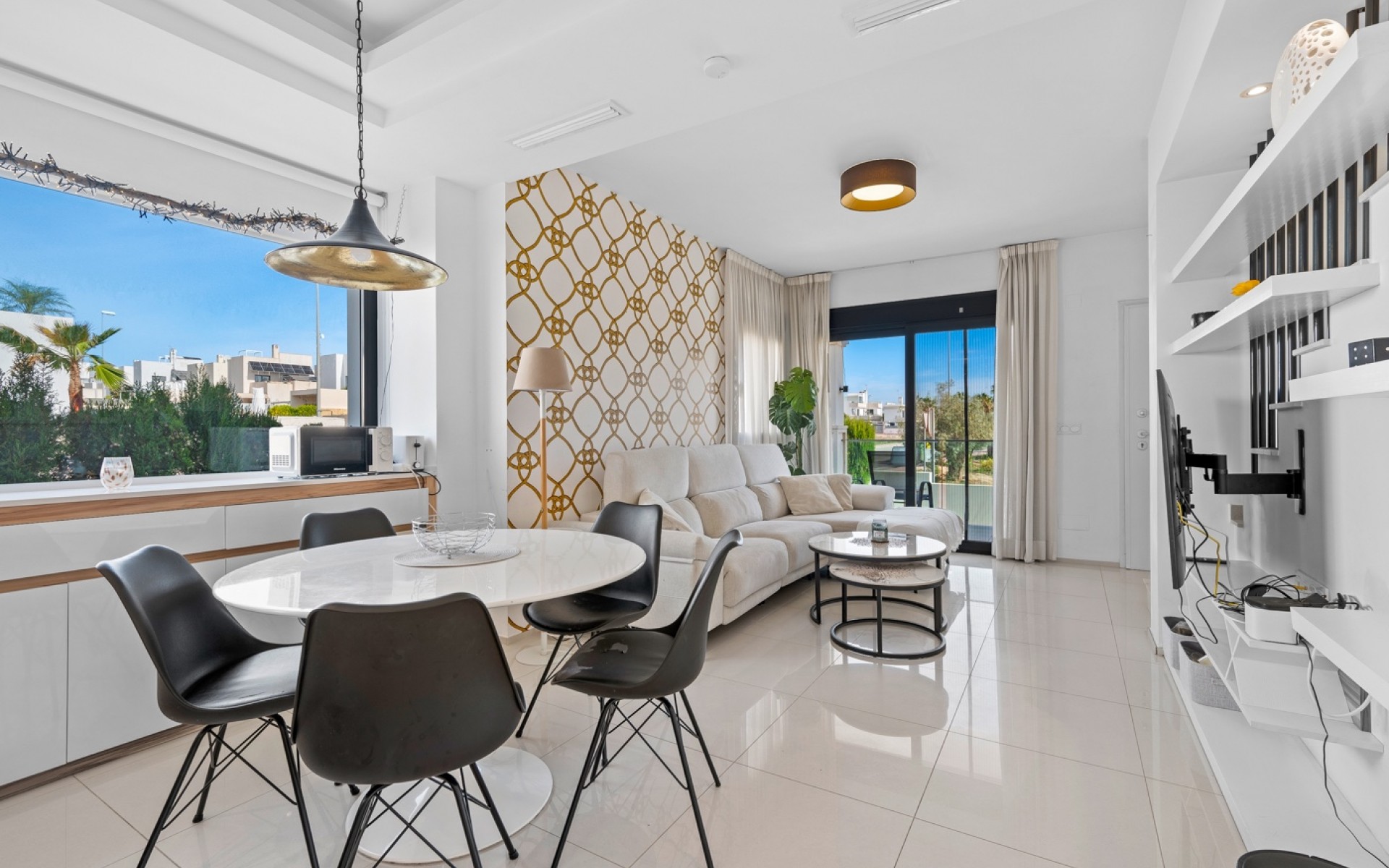 Resale - Townhouse - Ciudad Quesada