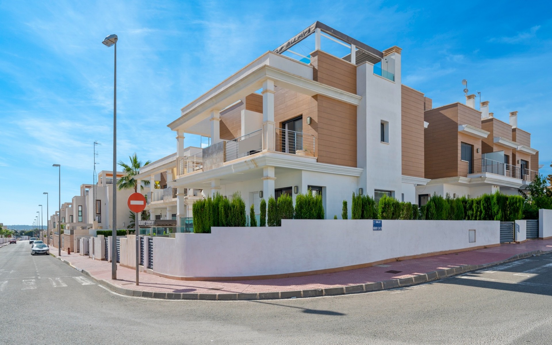 Resale - Townhouse - Ciudad Quesada