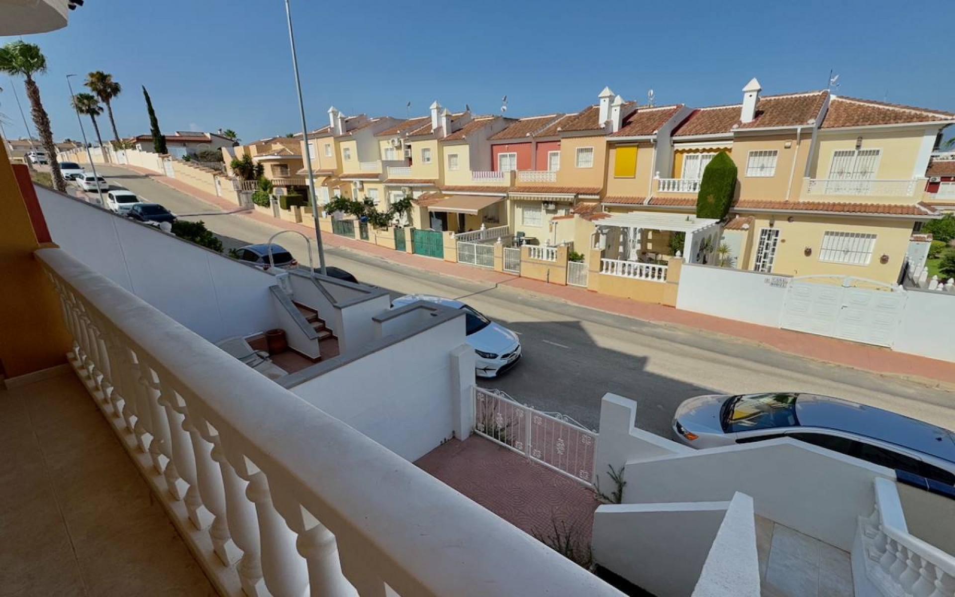 Resale - Townhouse - Ciudad Quesada