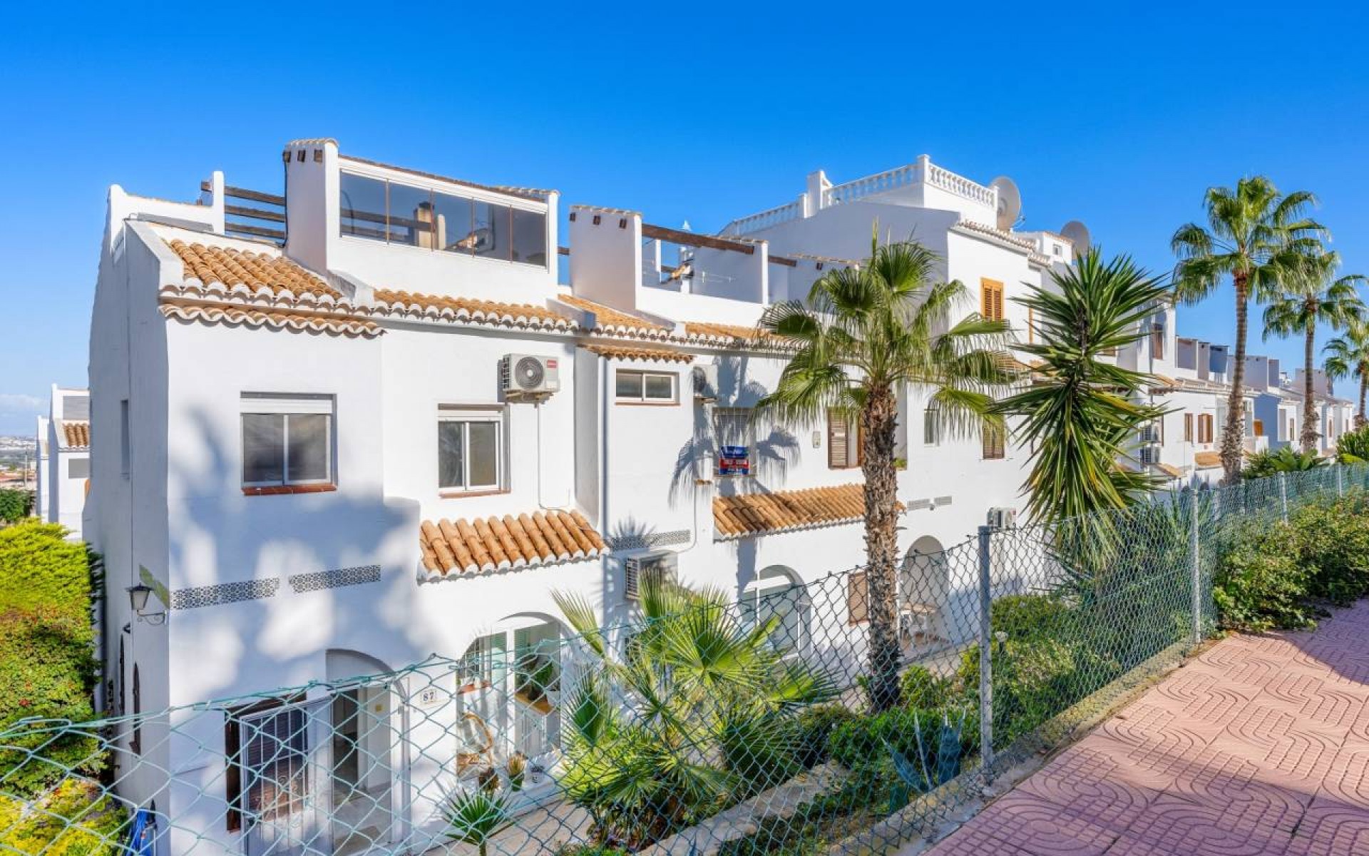 Resale - Townhouse - Ciudad Quesada