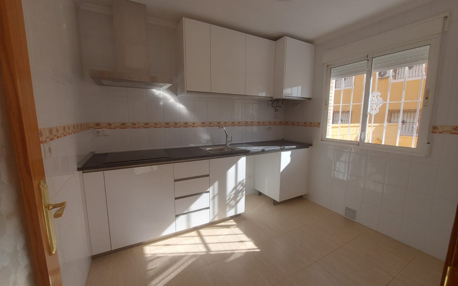 Resale - Townhouse - Ciudad Quesada