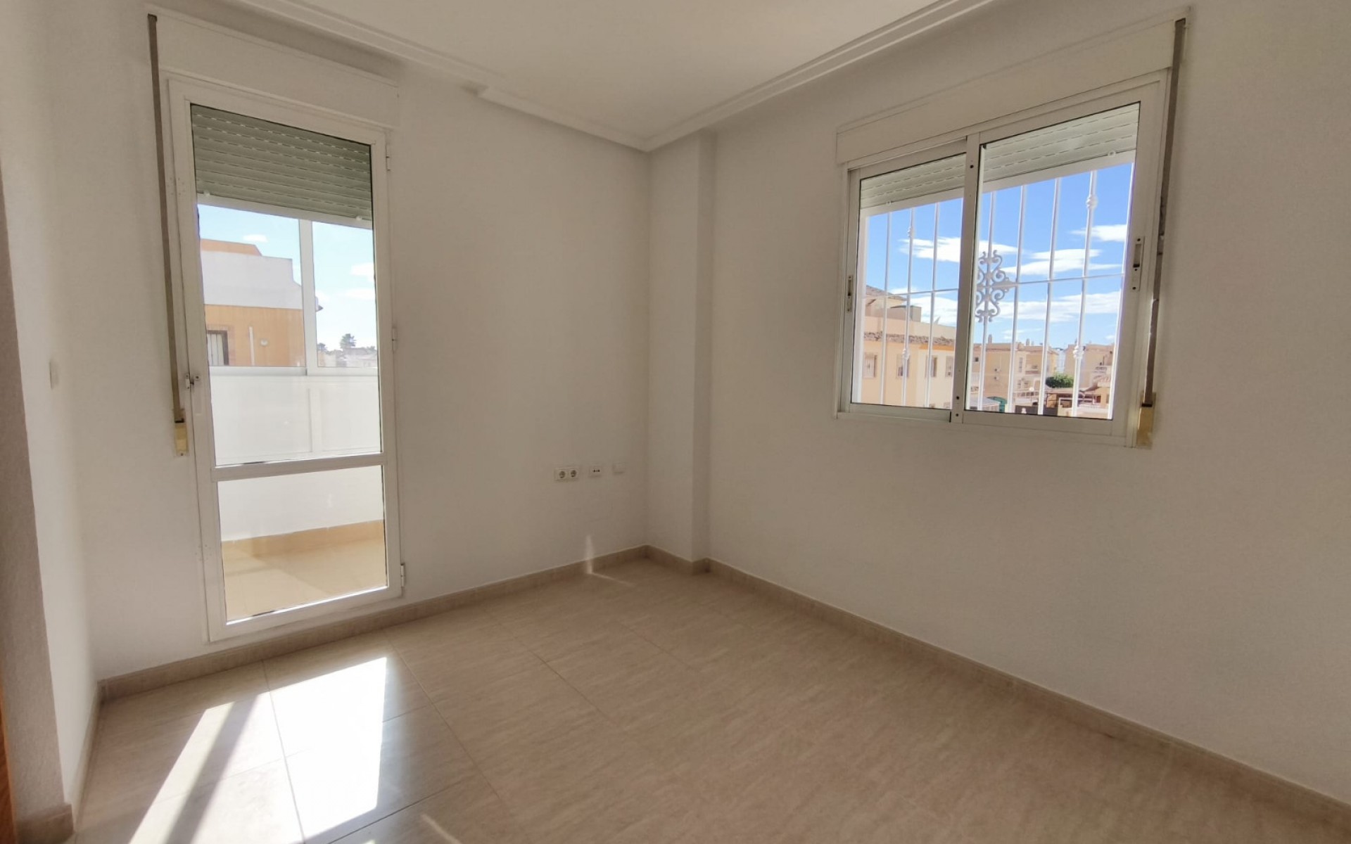 Resale - Townhouse - Ciudad Quesada