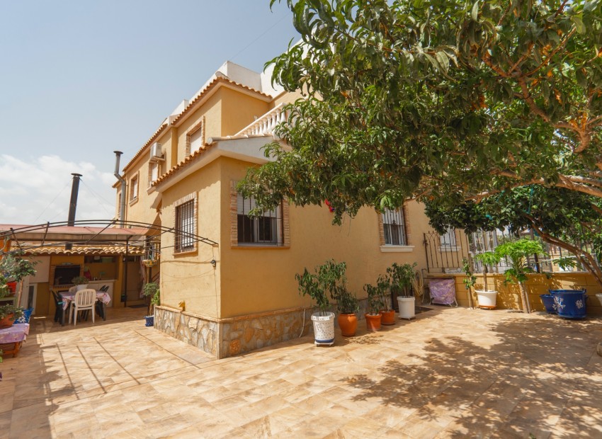 Resale - Townhouse - Ciudad Quesada