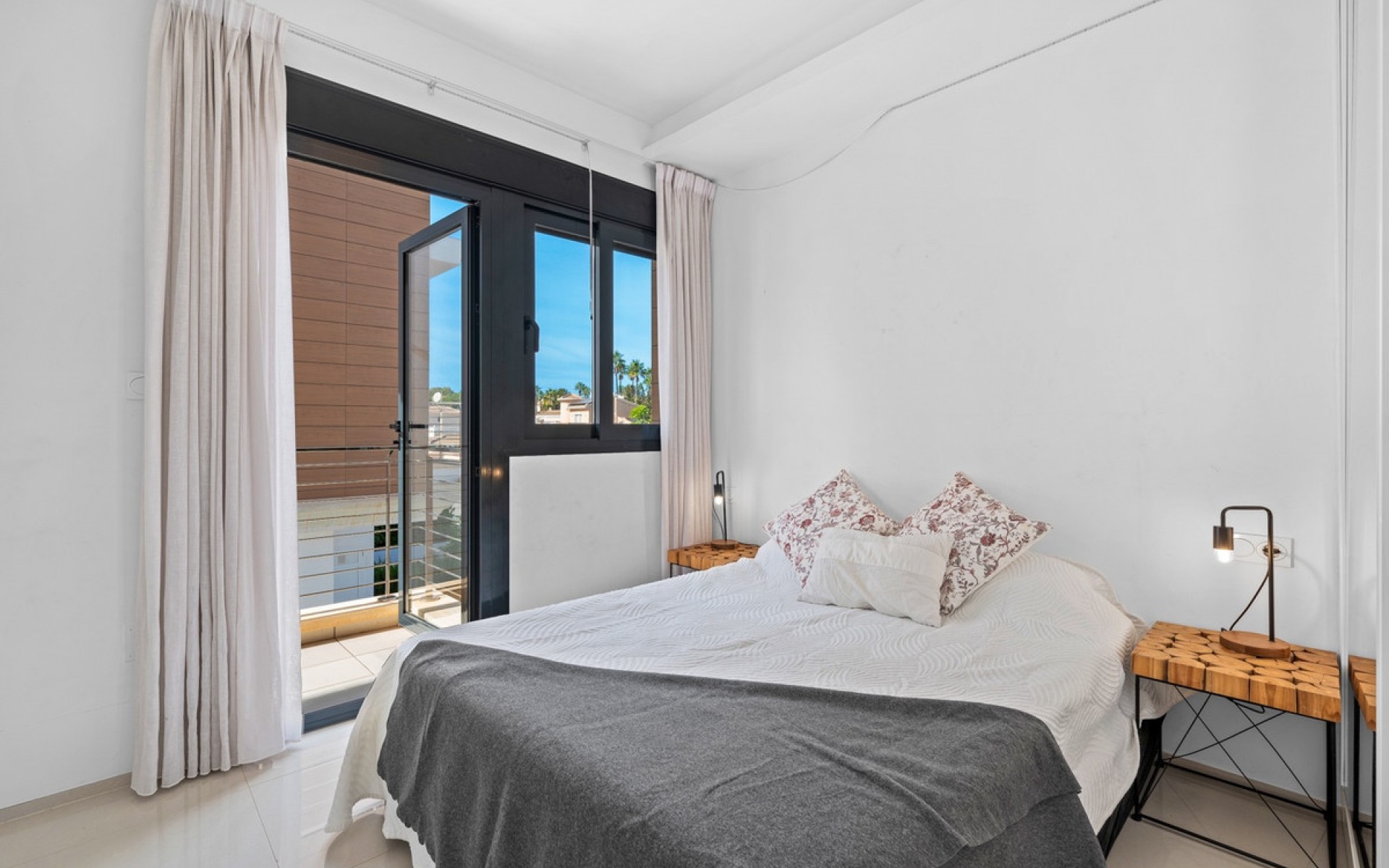 Resale - Townhouse - Ciudad Quesada