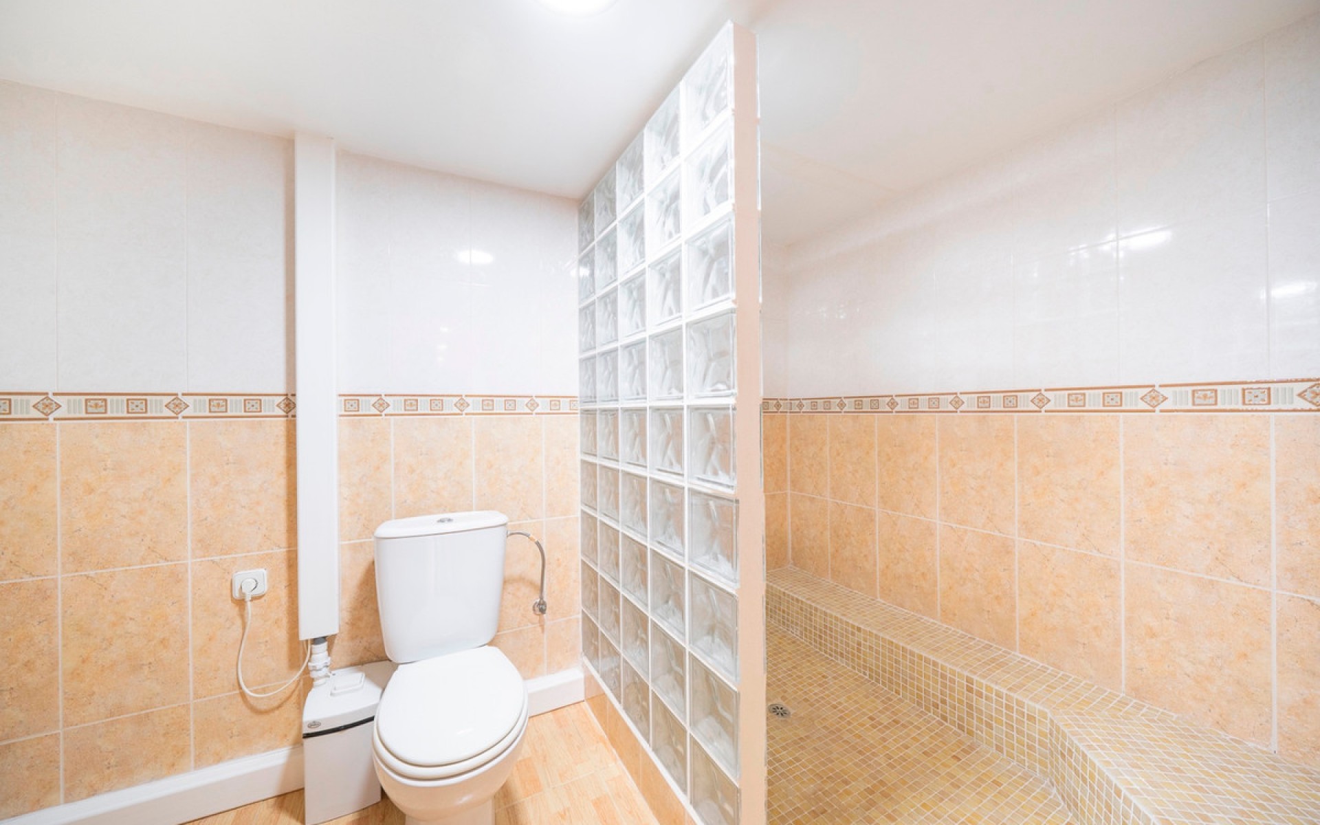 Resale - Townhouse - Ciudad Quesada