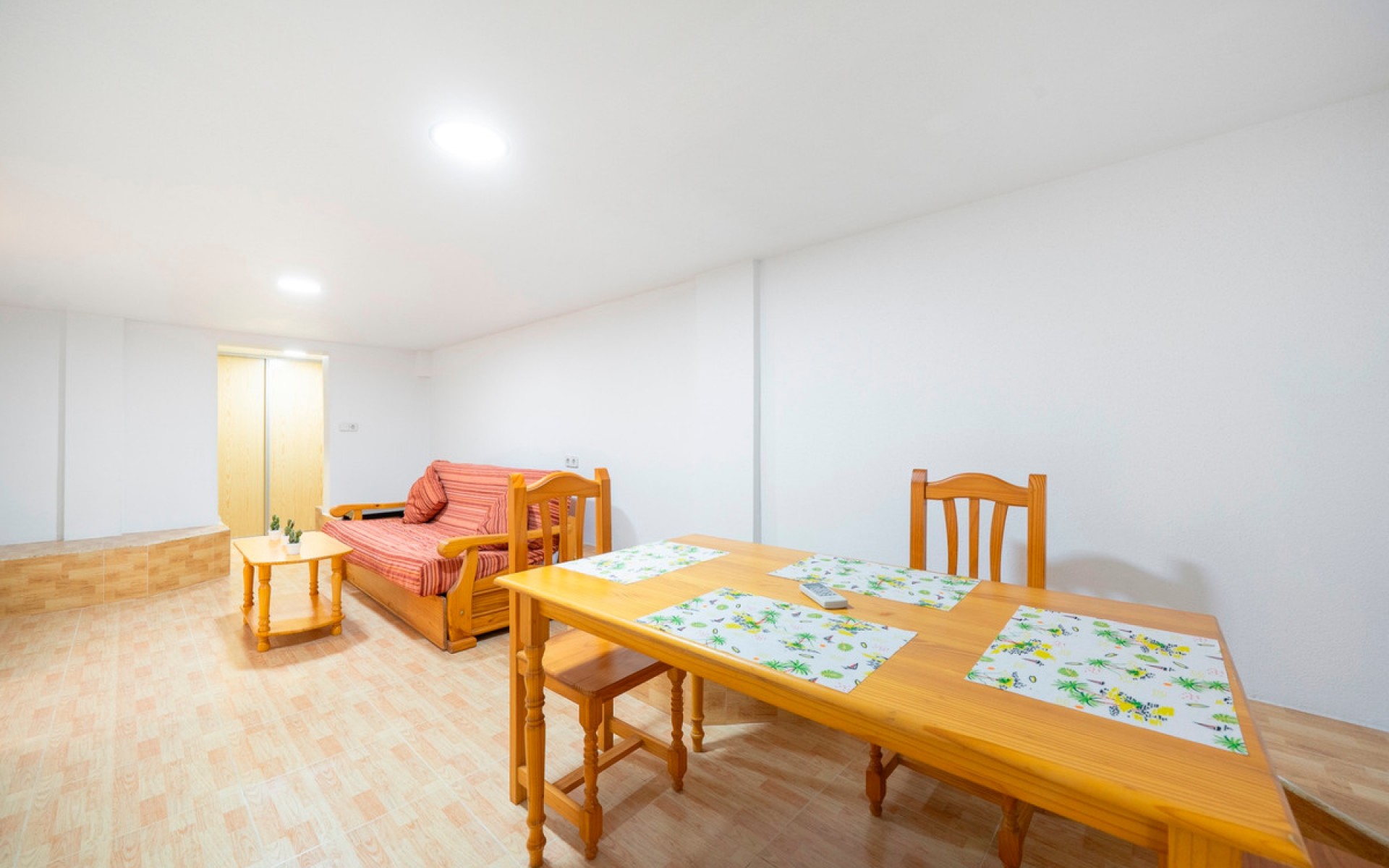 Resale - Townhouse - Ciudad Quesada