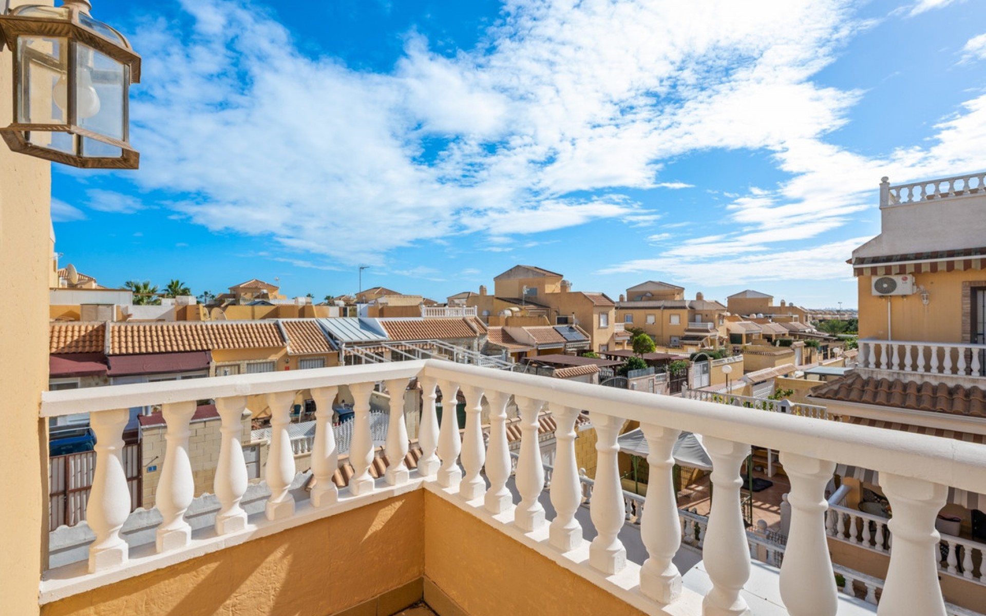 Resale - Townhouse - Ciudad Quesada