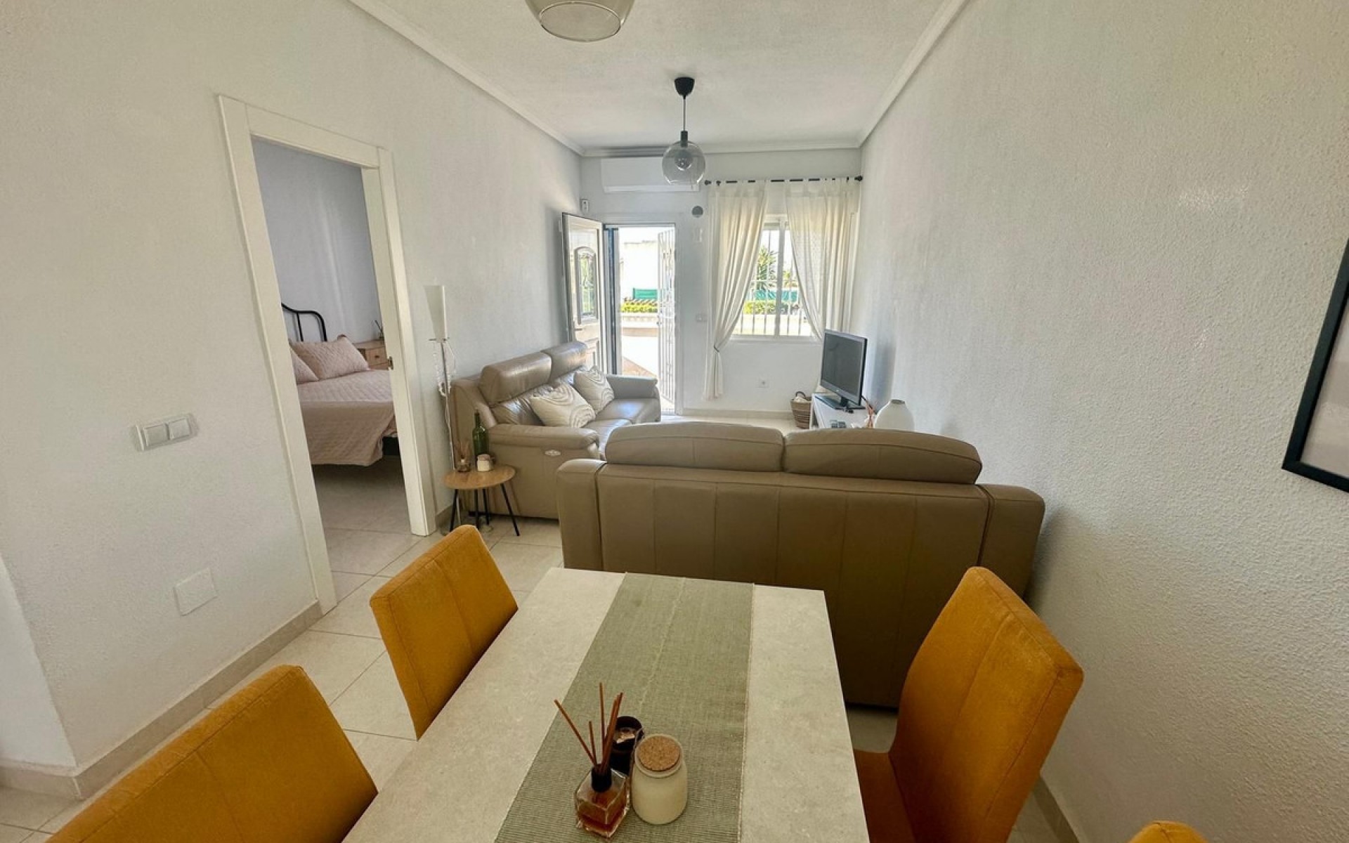 Resale - Townhouse - Ciudad Quesada