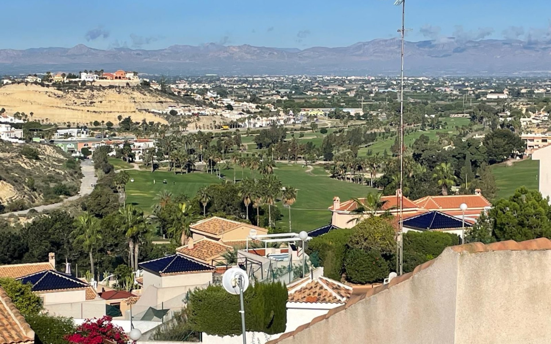 Resale - Townhouse - Ciudad Quesada