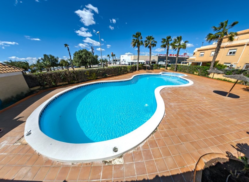 Resale - Townhouse - Ciudad Quesada