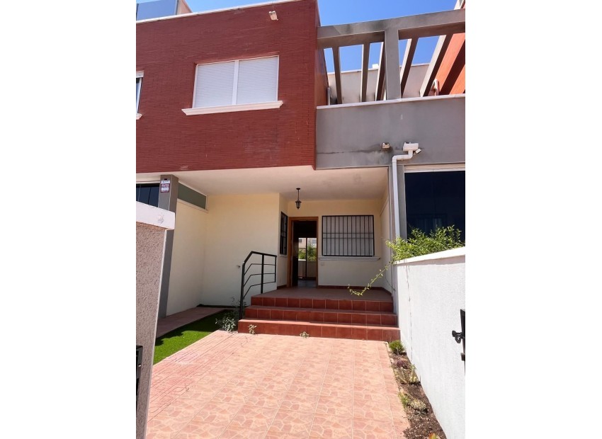 Resale - Townhouse - Ciudad Quesada