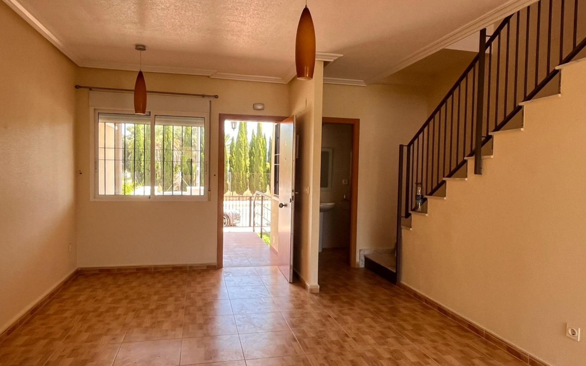 Resale - Townhouse - Ciudad Quesada