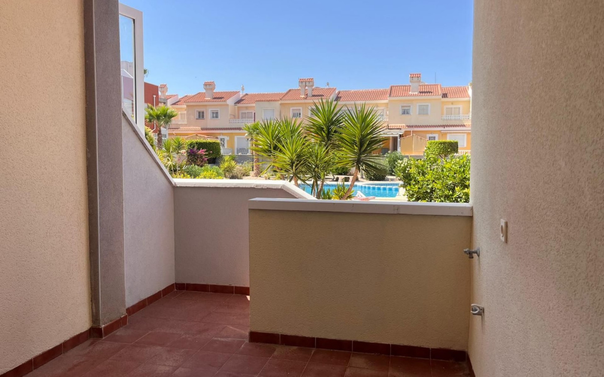 Resale - Townhouse - Ciudad Quesada