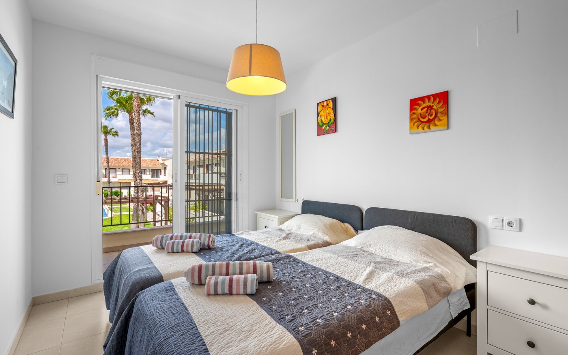 Resale - Townhouse - Ciudad Quesada