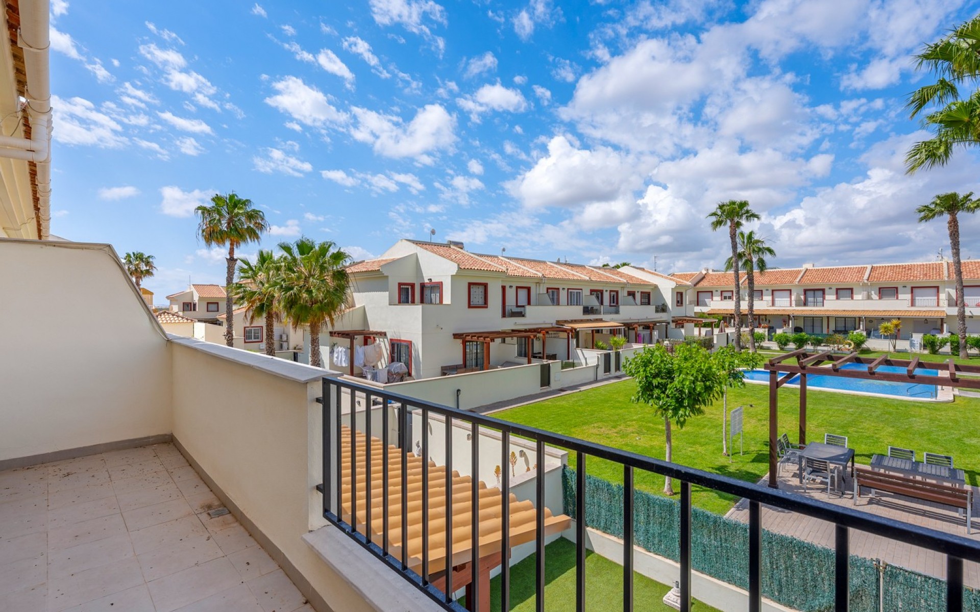 Resale - Townhouse - Ciudad Quesada