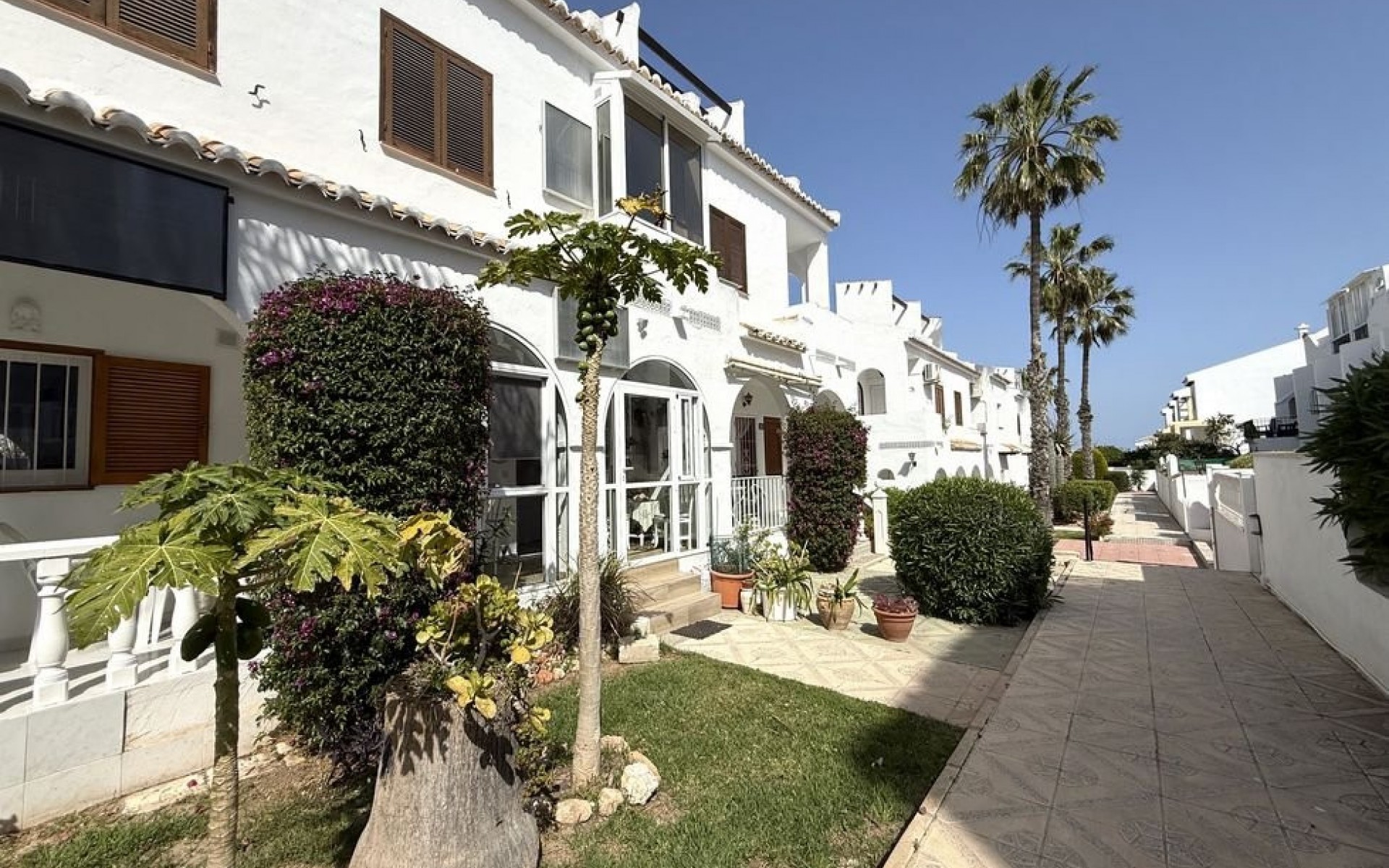 Resale - Townhouse - Ciudad Quesada