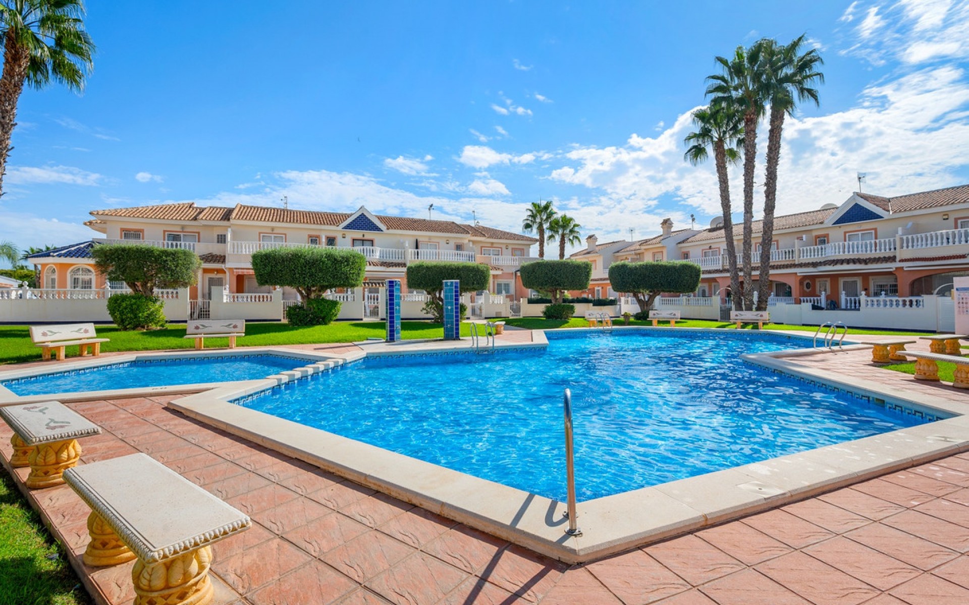 Resale - Townhouse - Ciudad Quesada