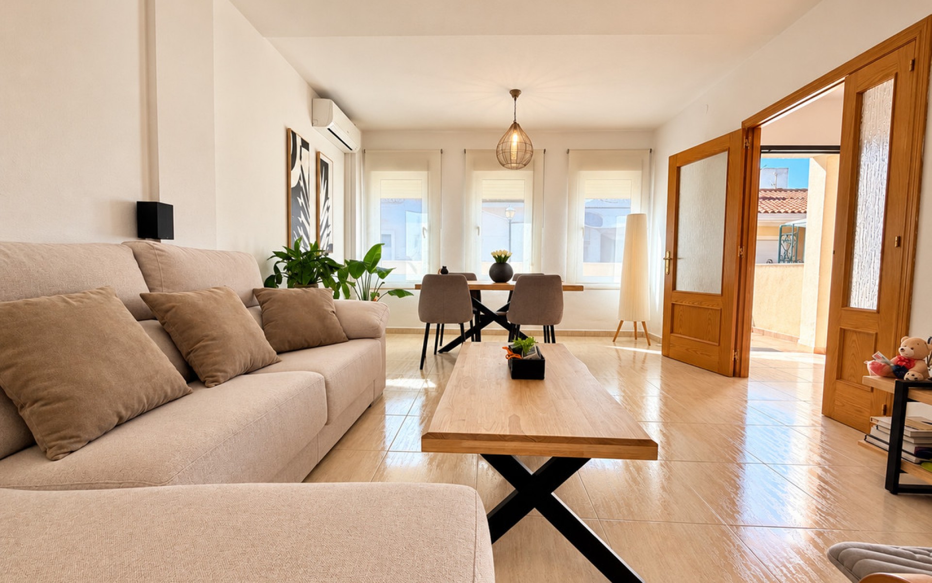 Resale - Townhouse - Daya Nueva - Daya Nueva Centro