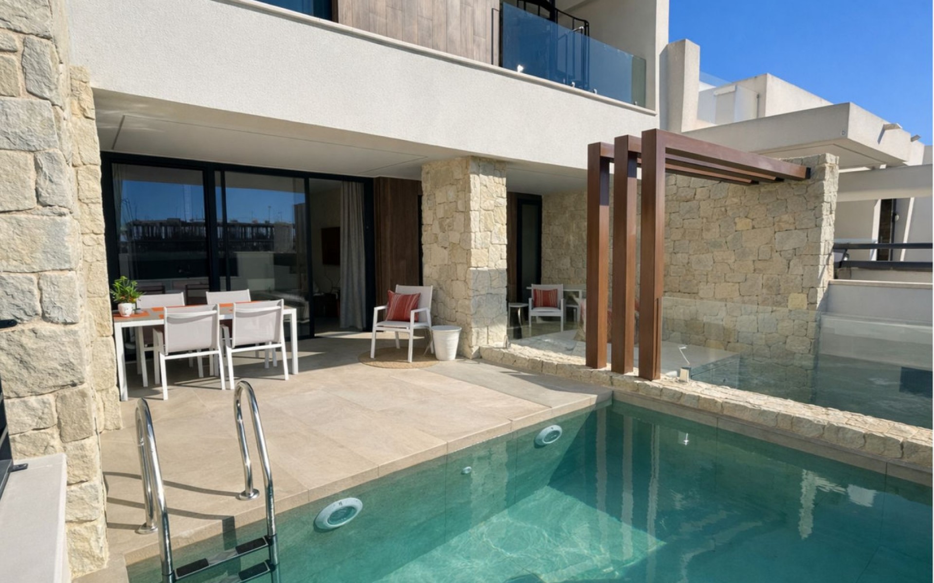 Resale - Townhouse - Dolores - Dolores Centro