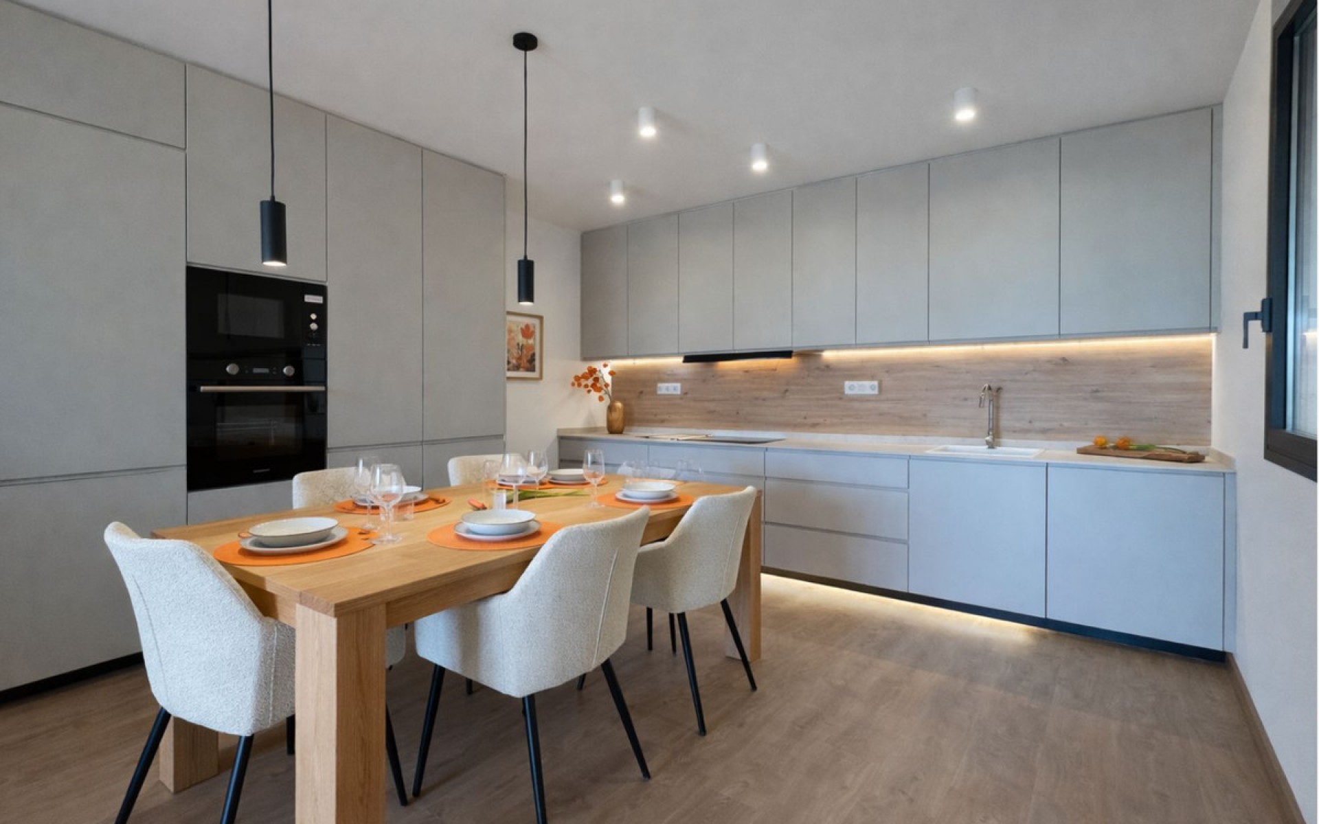 Resale - Townhouse - Dolores - Dolores Centro