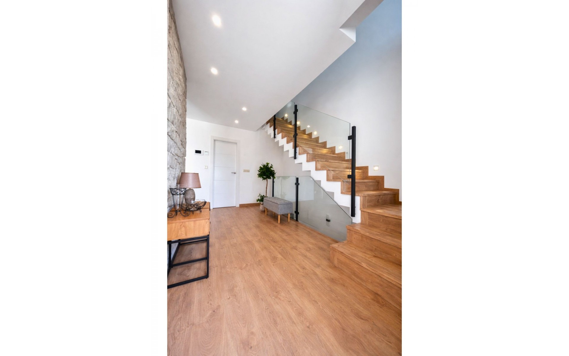 Resale - Townhouse - Dolores - Dolores Centro