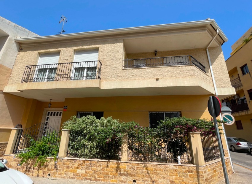 Resale - Townhouse - Formentera Del Segura - Formentera del Segura Centro