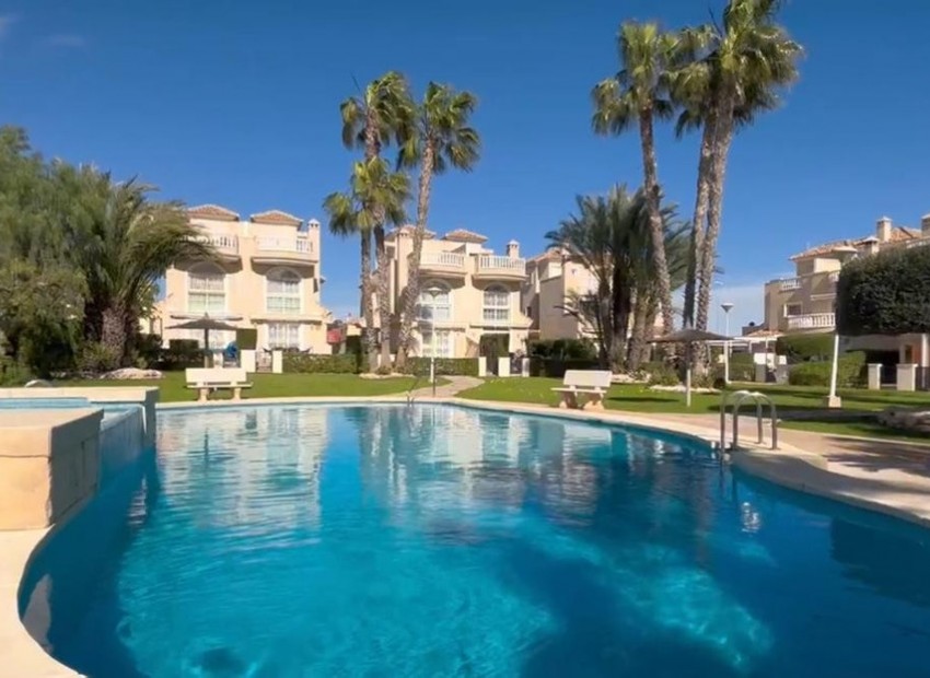 Resale - Townhouse - Guardamar Del Segura - Urbanización El Raso