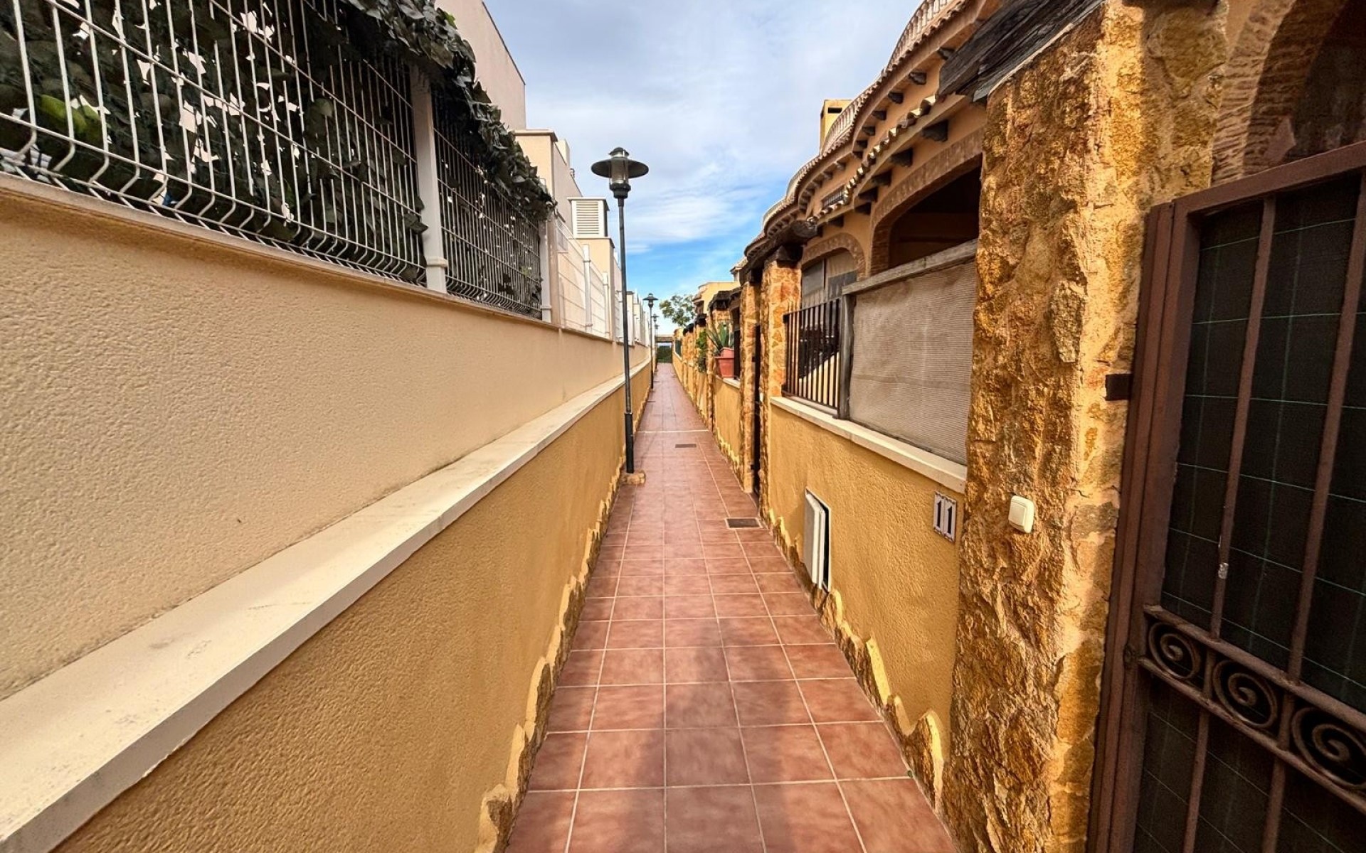 Resale - Townhouse - Guardamar Del Segura - Urbanizaciones