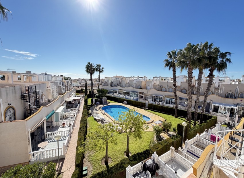 Resale - Townhouse - La Florida