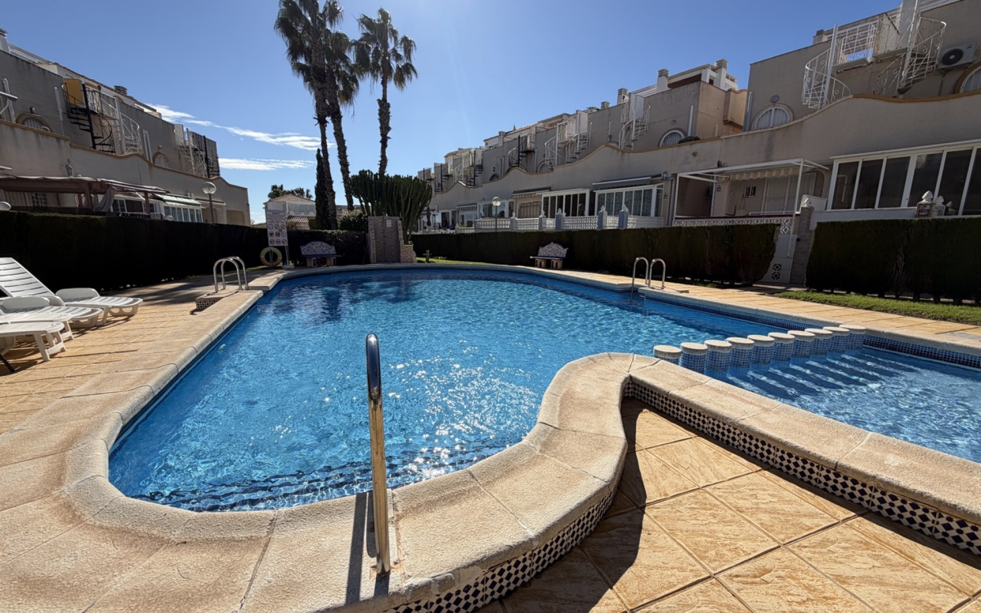 Resale - Townhouse - La Florida