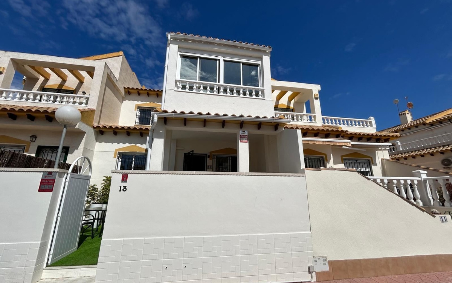 Resale - Townhouse - La Florida