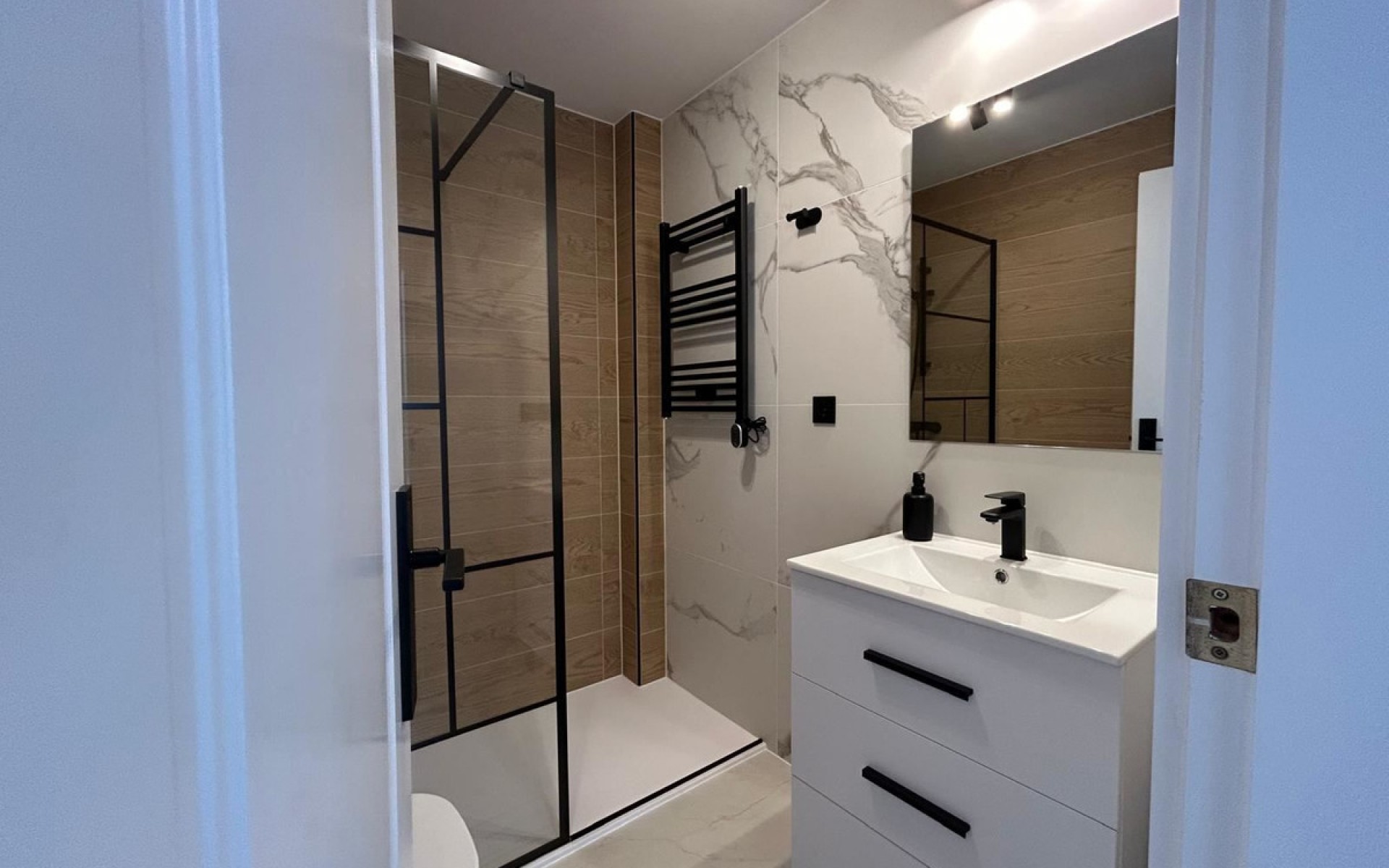 Resale - Townhouse - La Florida