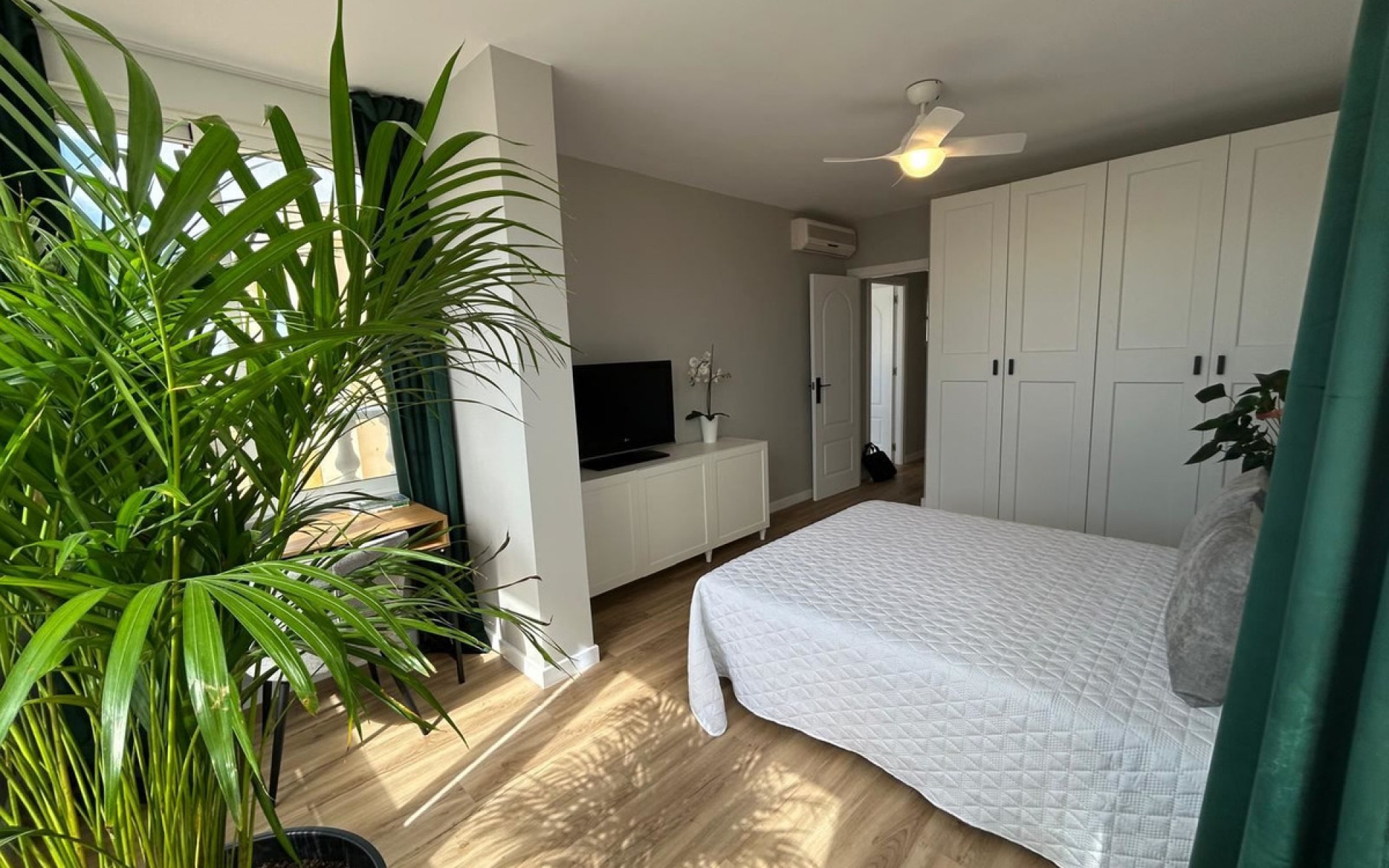 Resale - Townhouse - La Florida