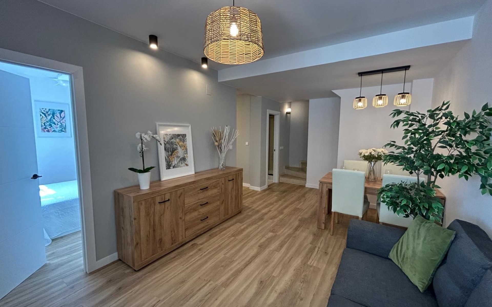 Resale - Townhouse - La Florida