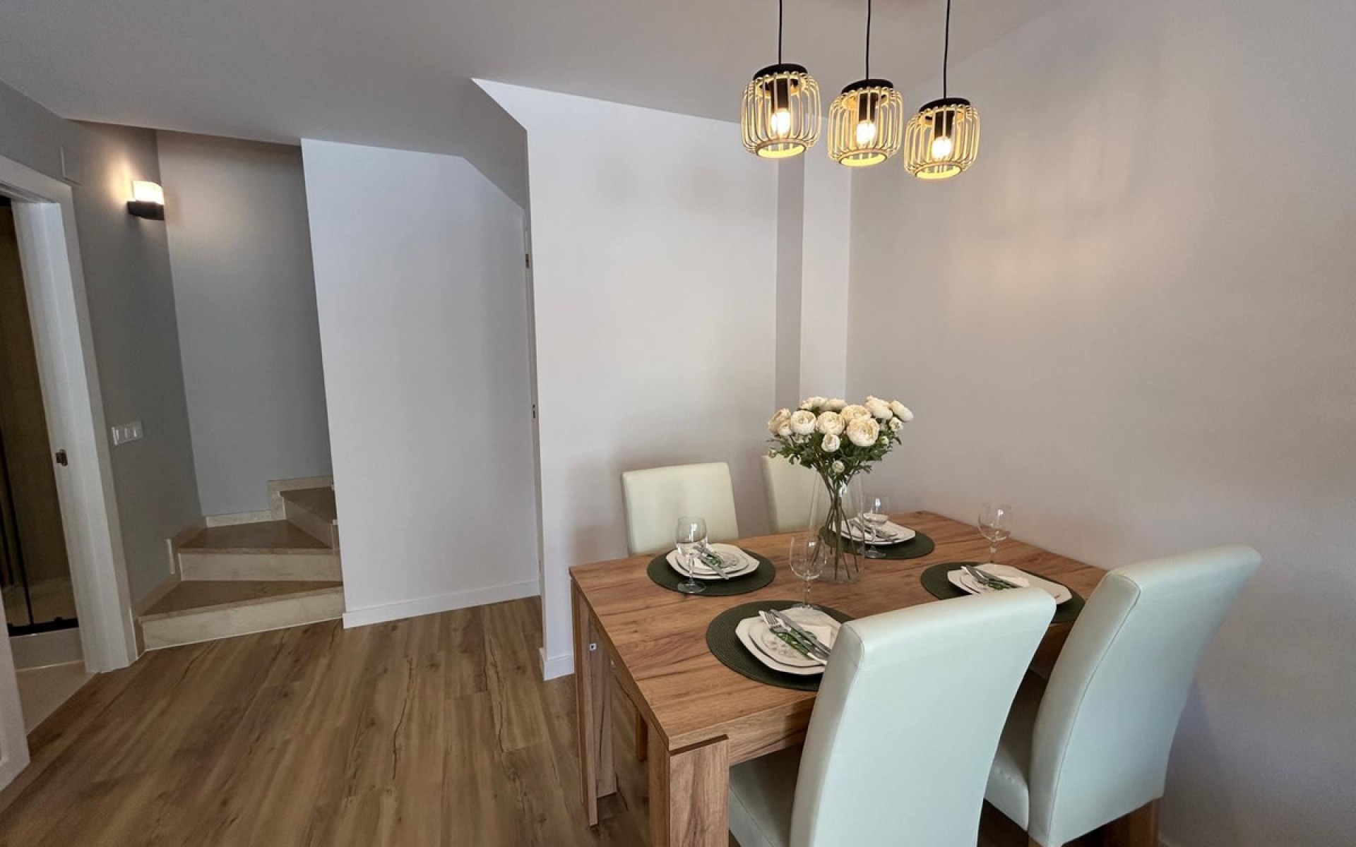 Resale - Townhouse - La Florida