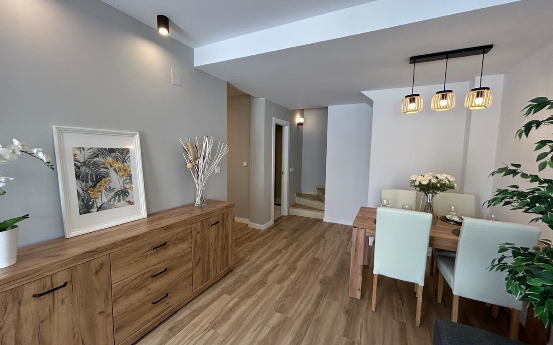 Resale - Townhouse - La Florida