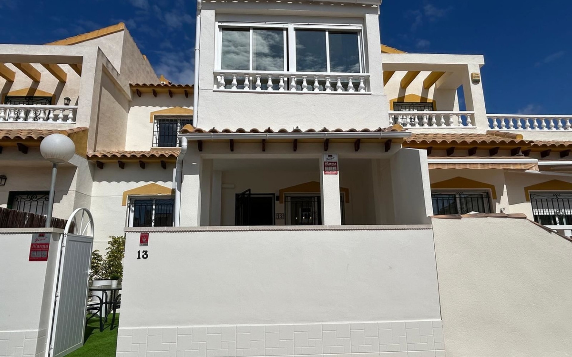 Resale - Townhouse - La Florida