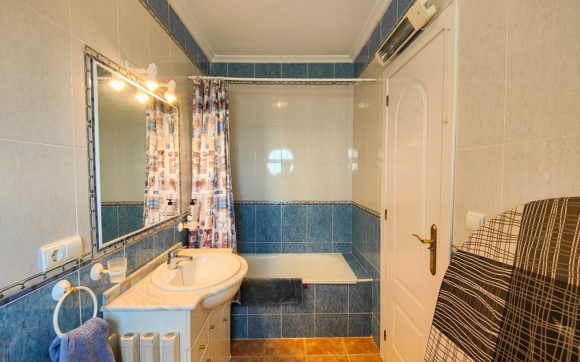 Resale - Townhouse - La Florida