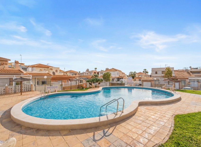 Resale - Townhouse - La Florida