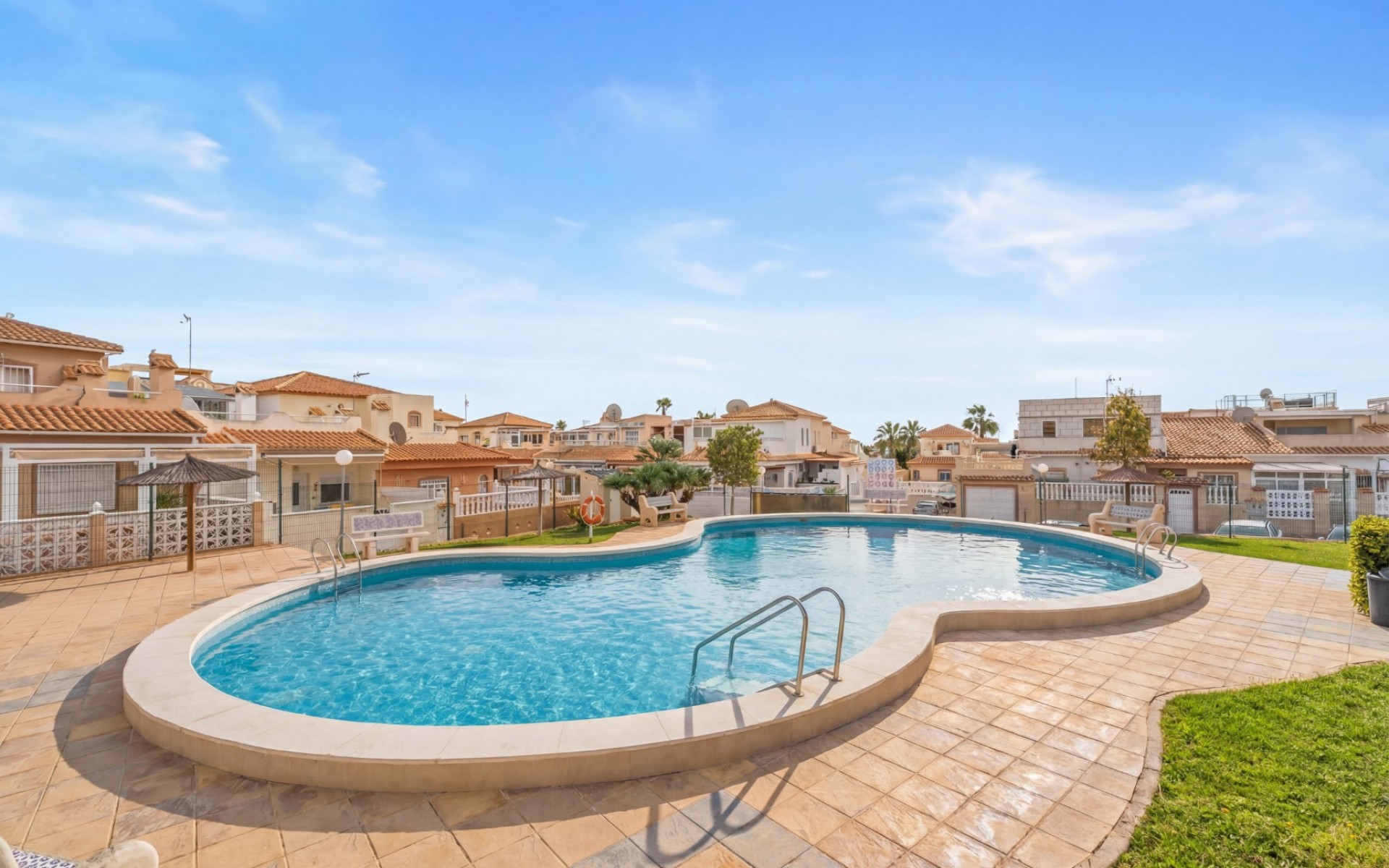 Resale - Townhouse - La Florida