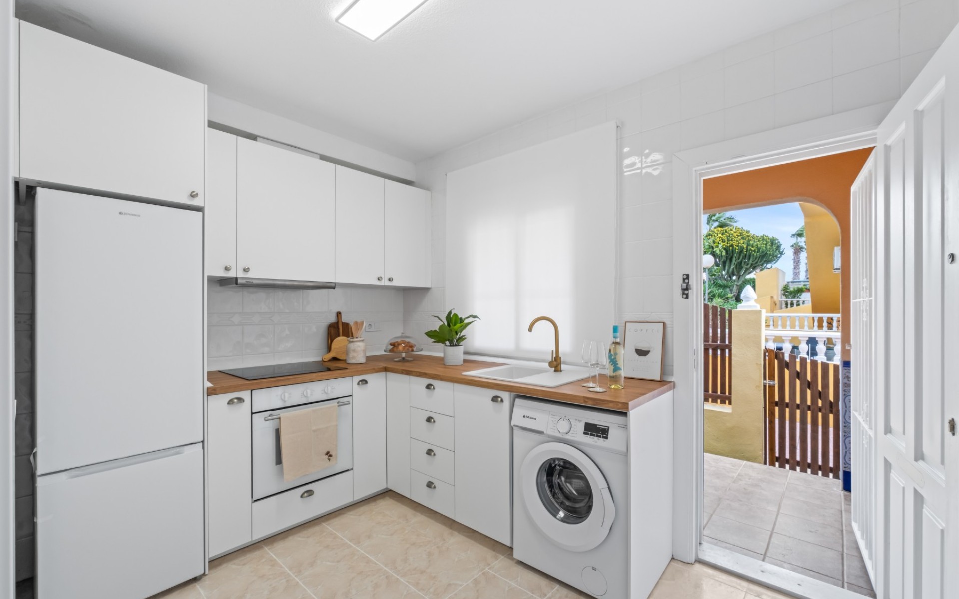 Resale - Townhouse - La Florida