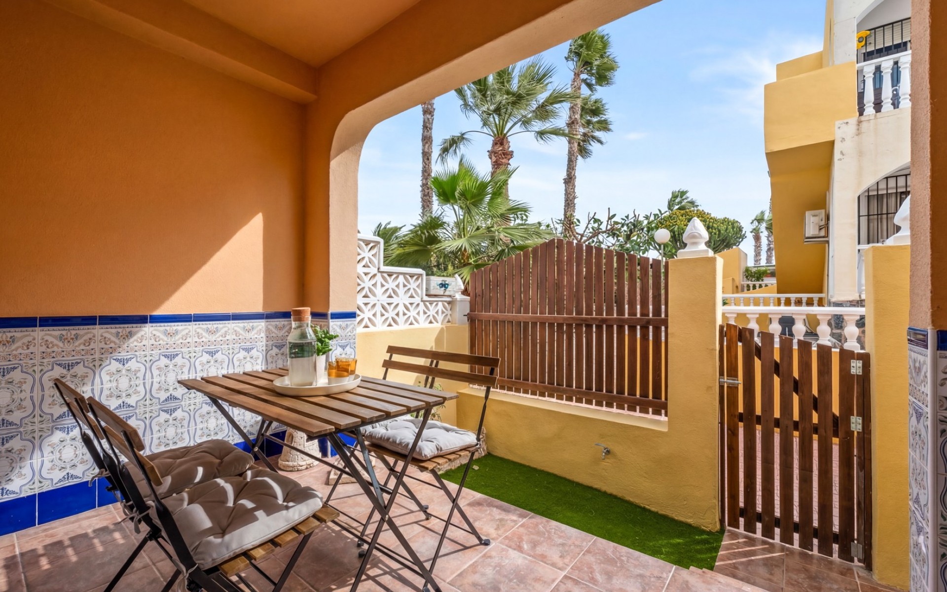 Resale - Townhouse - La Florida