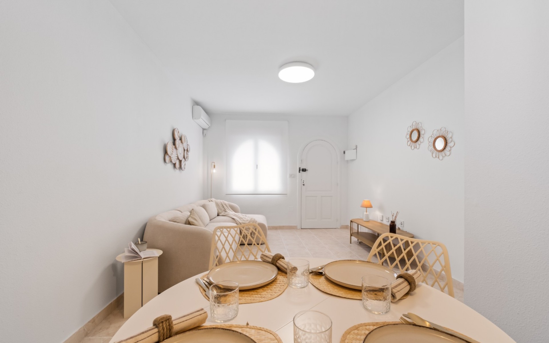 Resale - Townhouse - La Florida